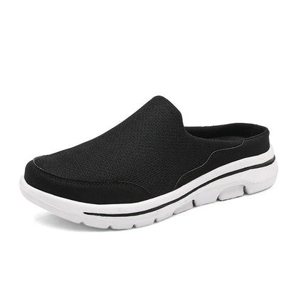 Comfortable men's slippers with breathable material