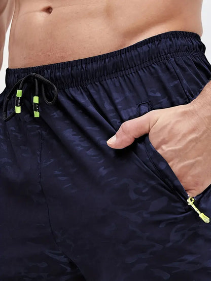 James – breathable shorts with zip pockets