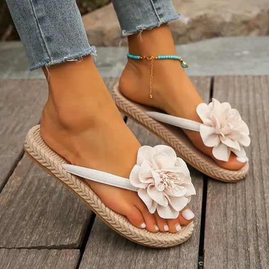 Evelyn – floral flip flops for women