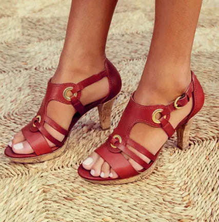 Mary - comfortable sandals with a heel