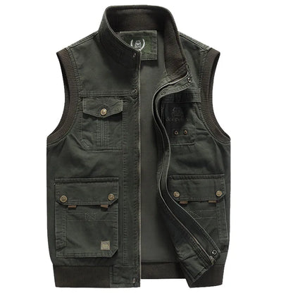 Multi-pocket men's vest - rigorous