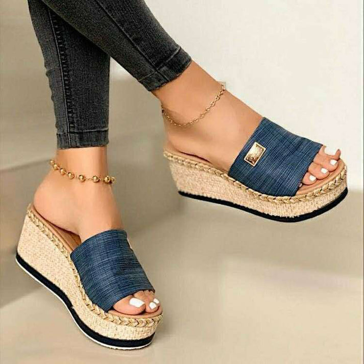 Lina - brown sandal wedges