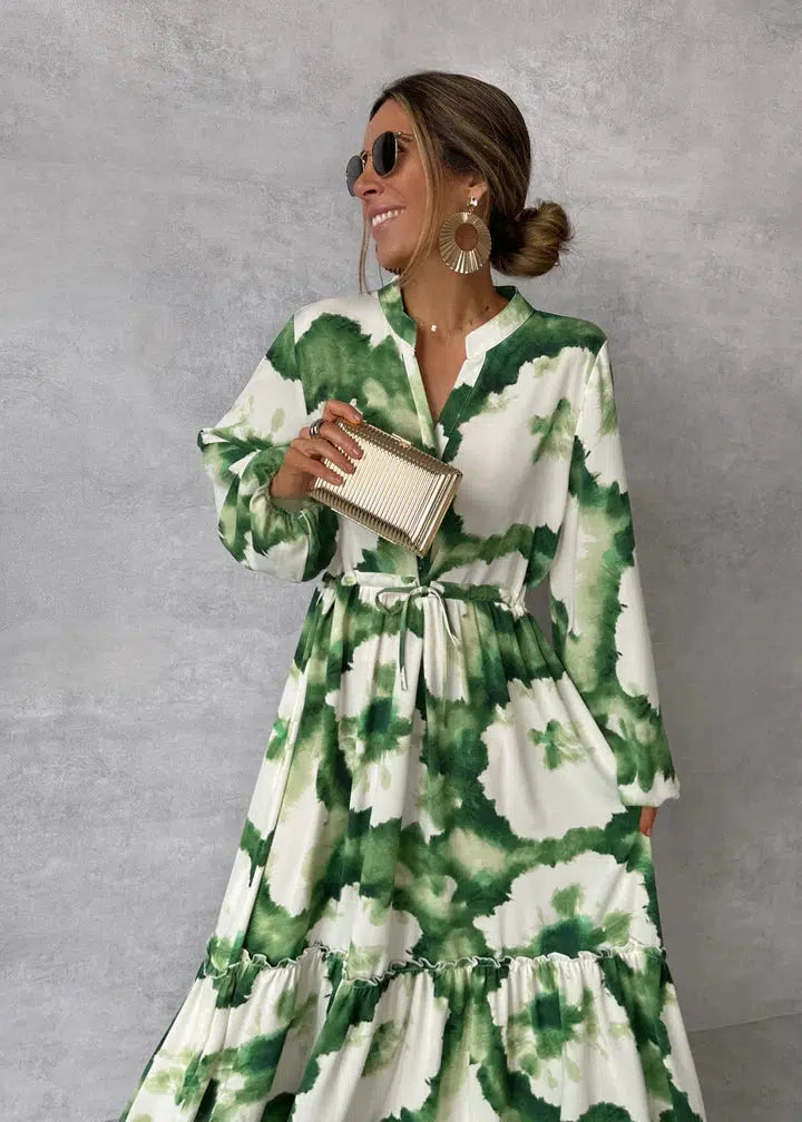 Charlotte – green, long-sleeved maxic dress with v-neckline