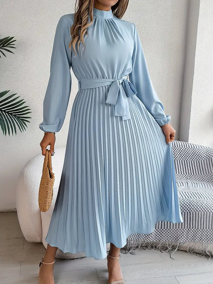 Layla – plain dress with stand-up collar and pleated belt