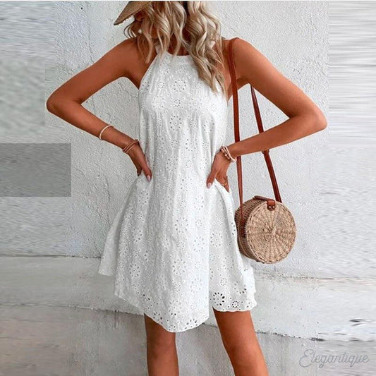 Hip-length lace dress